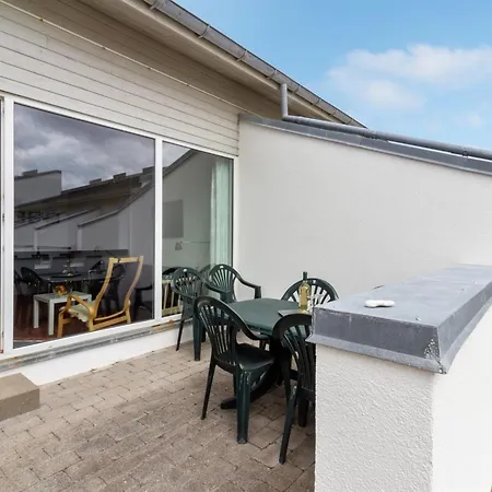 Laris - 150m From The Sea By Interhome Apartment